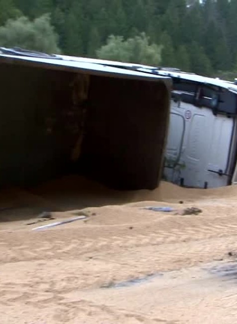 Prevrátený kamión