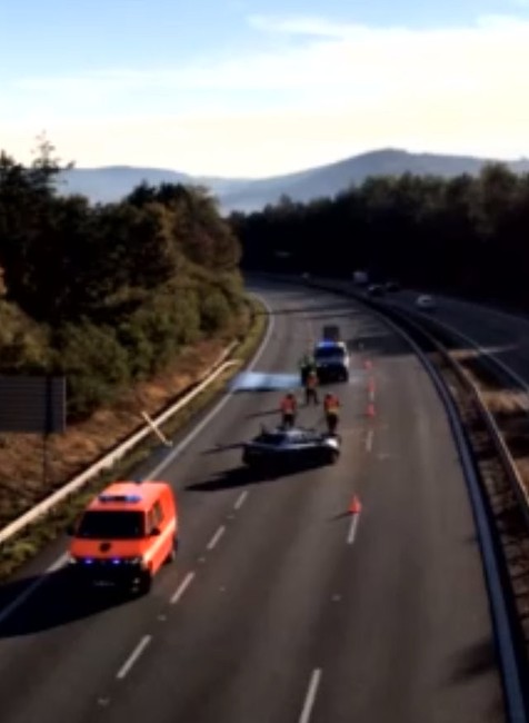 Nehoda na diaľnici. Auto v plnej rýchlosti narazilo do koňa