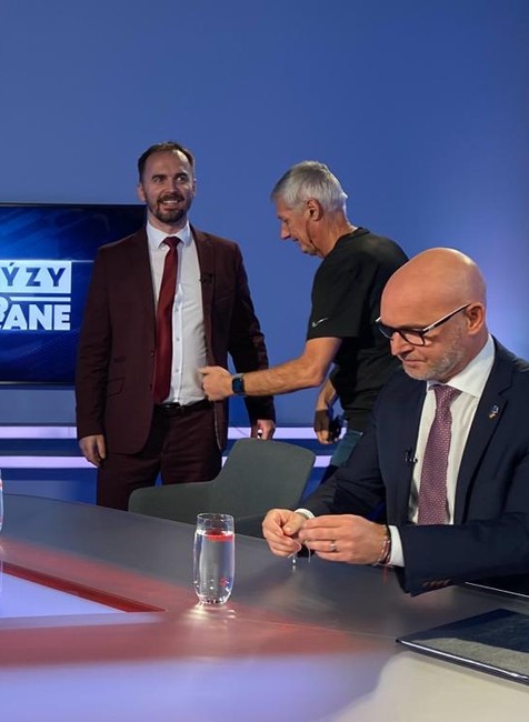 Analýzy Na hrane s Michalom Šipošom a Branislavom Gröhlingom