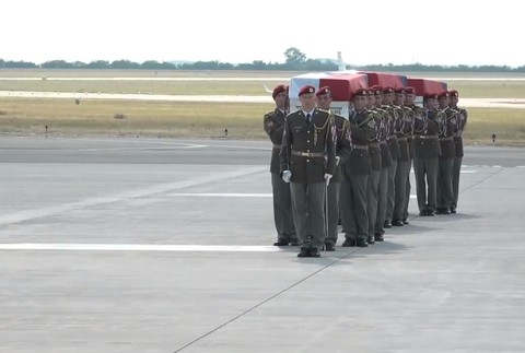 Priviezli pozostatky padlých vojakov 