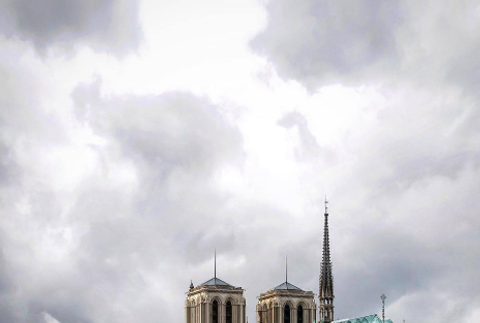 Premena katedrály Notre-Dame v Paríži