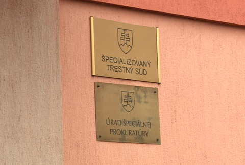 Súd otvoril prípad vraždy žiarskeho poslanca. Obvinený ale vinu popiera 