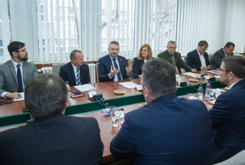 Potravinári a farmári rokovali na ministerstve. Hlavnou témou bol aj blížiaci sa štrajk