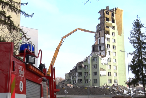 Osud prešovského paneláka je spečatený, zostali už len sutiny