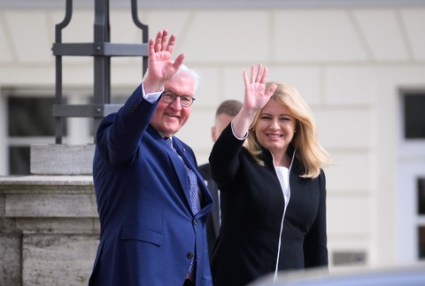 urn_binary_dpa_com_20090101_240409_911_006667_FILED033479