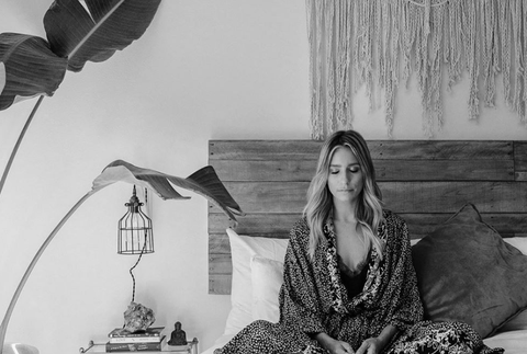 Screenshot_2020-05-27 Renée- Claire Bargh ( reneebargh) • Fotky a videá na Instagrame(5)