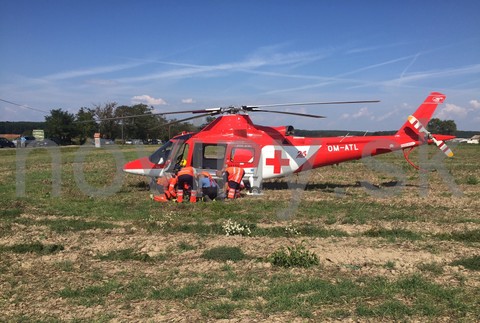 Nehoda, autá, vrtuľník, Bottovo, Rimavská Sobota.JPG