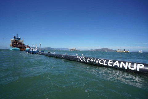 Systém na odstránenie plastov z morí