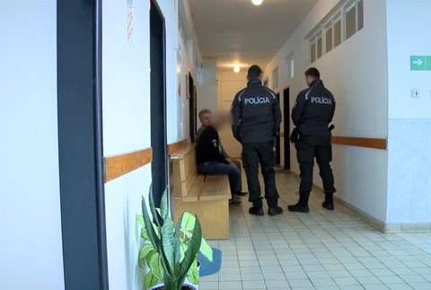 Drogová razia na stredom Slovensku. Terčom sa stal 29-ročný muž1358