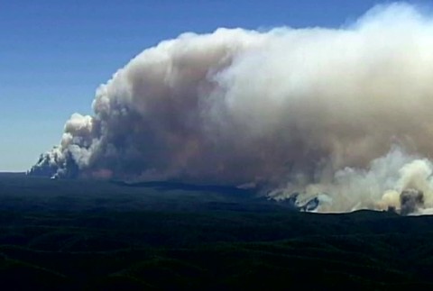 Austrália v plameňoch. Na východe krajiny horí približne 150 ohnísk