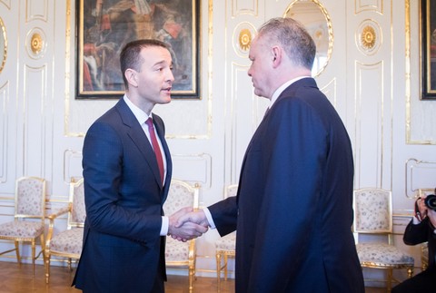 Drucker u prezidenta po stretnutí s Pellegrinim