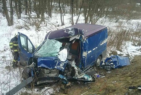 Nehoda pri Svidníku. Nákladiak sa zrazil s dodávkou 