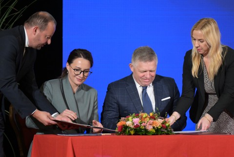 Robert Fico a Julija Svyrydenková 3