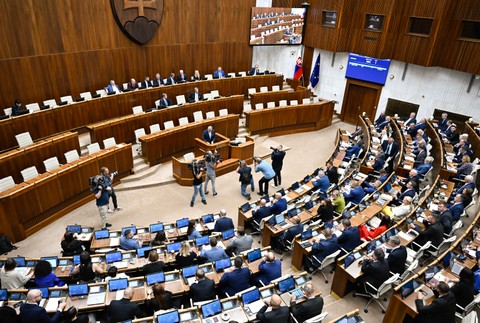 Odvolávanie Michala Šimečku z postu podpredsedu parlamentu