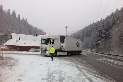 Vodiči, pozor: Cez Donovaly tak ľahko neprejdete.