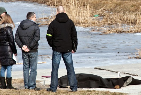 Bratislava_policajti_mŕtvola_prepad_banky_samovražda