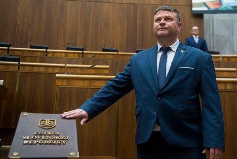 poslanec Milan Garaj náhradník SNS