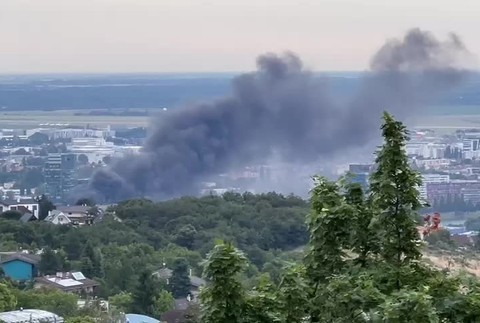 [multi] Požiar Bratislava 15098