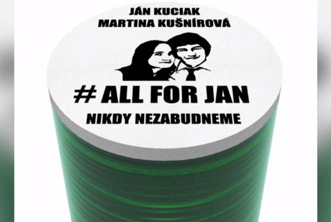V Trenčíne vyrastie pamätník pre Jána Kuciaka a Martinu Kušnírovú. Problémom je ale jeho tvorca 
