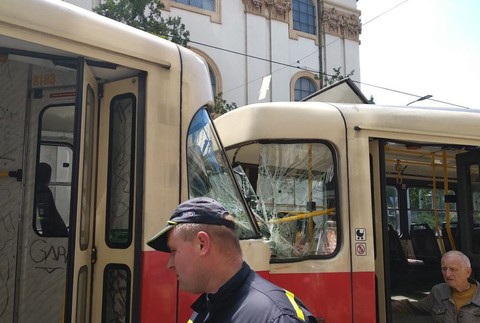 zrážka, električky, Praha