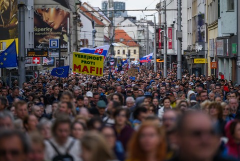 20252404_pochod_list_prezidentovi_08125108