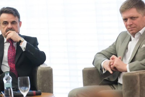 Čižnár a Fico o korupcii466