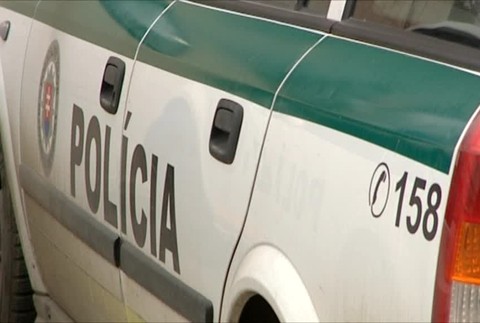 Policajná razia pre odpad. Miestni tvrdia, že o ničom nevedia