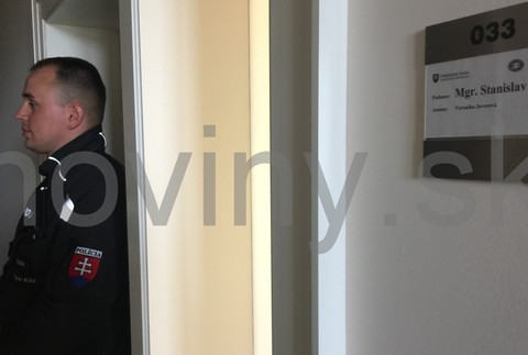 Stanislav Mizík zásah polícia NR SR 2