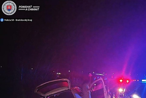 Polícia zadržala troch ľudí, ktorí kradli v Rakúsku