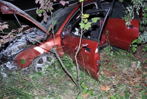 zničené Audi vodiča, ktorý ušiel