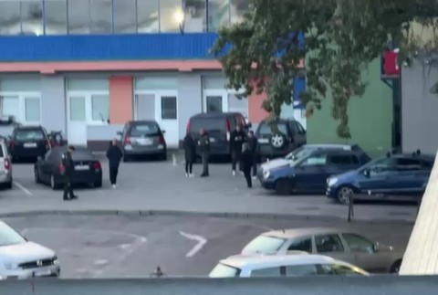 [multi] mrtvy novorodenec v pracke 3132