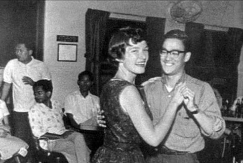 Bruce Lee tancuje