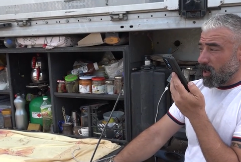 Turecký vodič žil v pokazenom kamióne mesiac bez pomoci slovenských orgánov