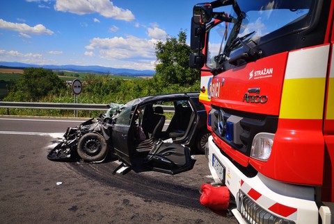 Vážna dopravná nehoda na R2.