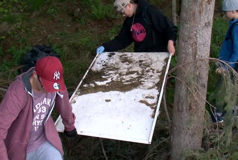 FOTO: Jarné upratovanie na Chopku. Pozrite, ako sa zrazu zelená15074