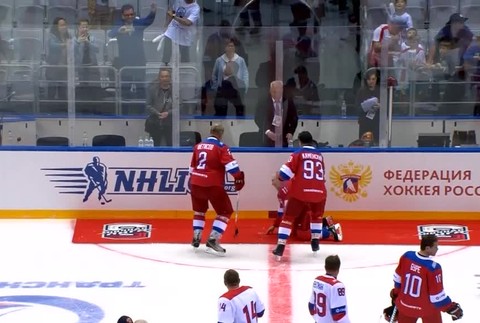 [multi] Nečakaný pád Putina. Svedkami boli stovky divákov 3297