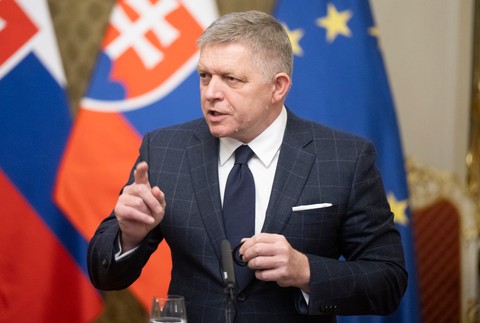 Robert Fico ilu