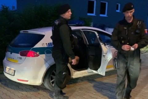 Za volant si sadli pod vplyvom alkoholu. Jedného z vodičov už polícia prepustila