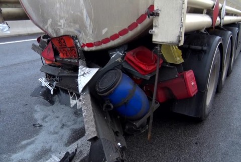 [multi] Smrteľná nehoda na R1 7567