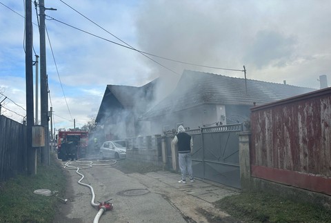 Požiar poškodil dielňu aj rodinný dom 3