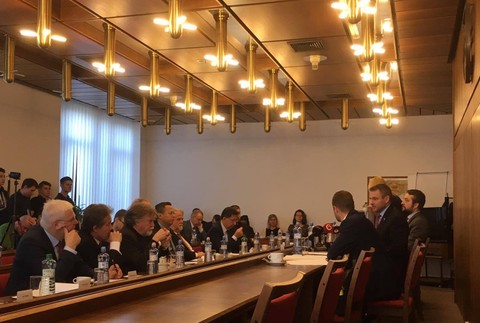 Peter Pellegrini: Podporíme krátkodobé odloženie brexitu