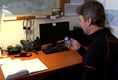 V hmle zišla z lyžiarskej trate a spadla dole strmým žľabom. Jej volanie o pomoc nikto nepočul