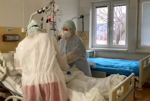 [multi] Štedrý deň strávili v nemocnici 1430