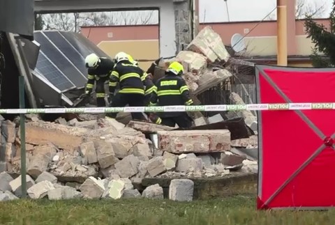 [multi] Zavalenie robotníkov pri Veľkých Kapušanoch 3228