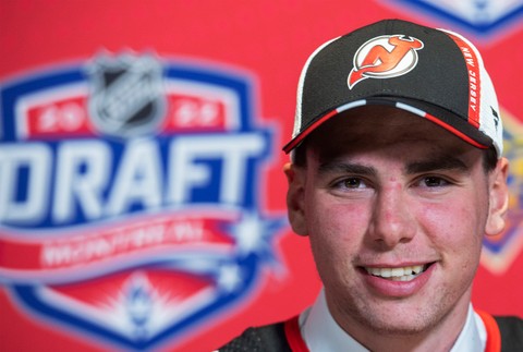 Juraj Slafkovský sa stal draftovou jednotkou, dvojkou je obranca Šimon Nemec