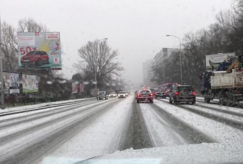 ONLINE: Počasie komplikuje dopravu v hlavnom meste5