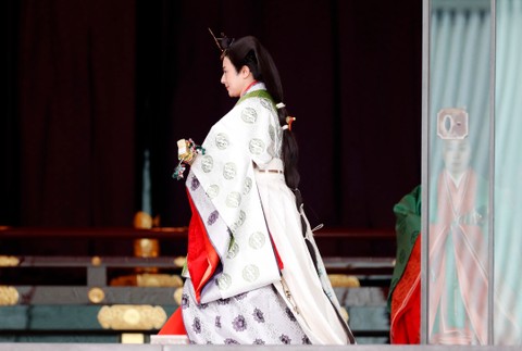 Cisár Naruhito oficiálne nastúpil na trón. Takto vyzeral slávnostný ceremoniál 