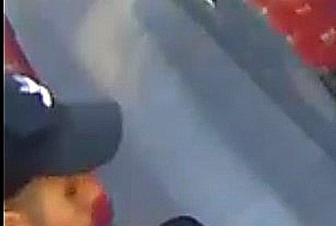 Neznámy muž obťažoval ženu na ulici (1)