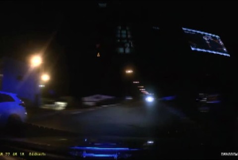 Cestný pirát pod vplyvom drog. Nezastavili ho ani výstrely