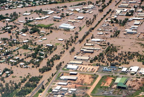 Zaplavená Austrália, zábery z vrtuľníka2
